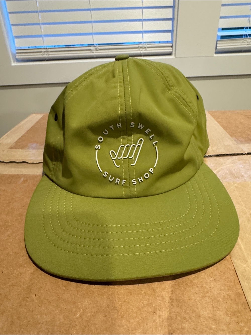 South Swell performance hat